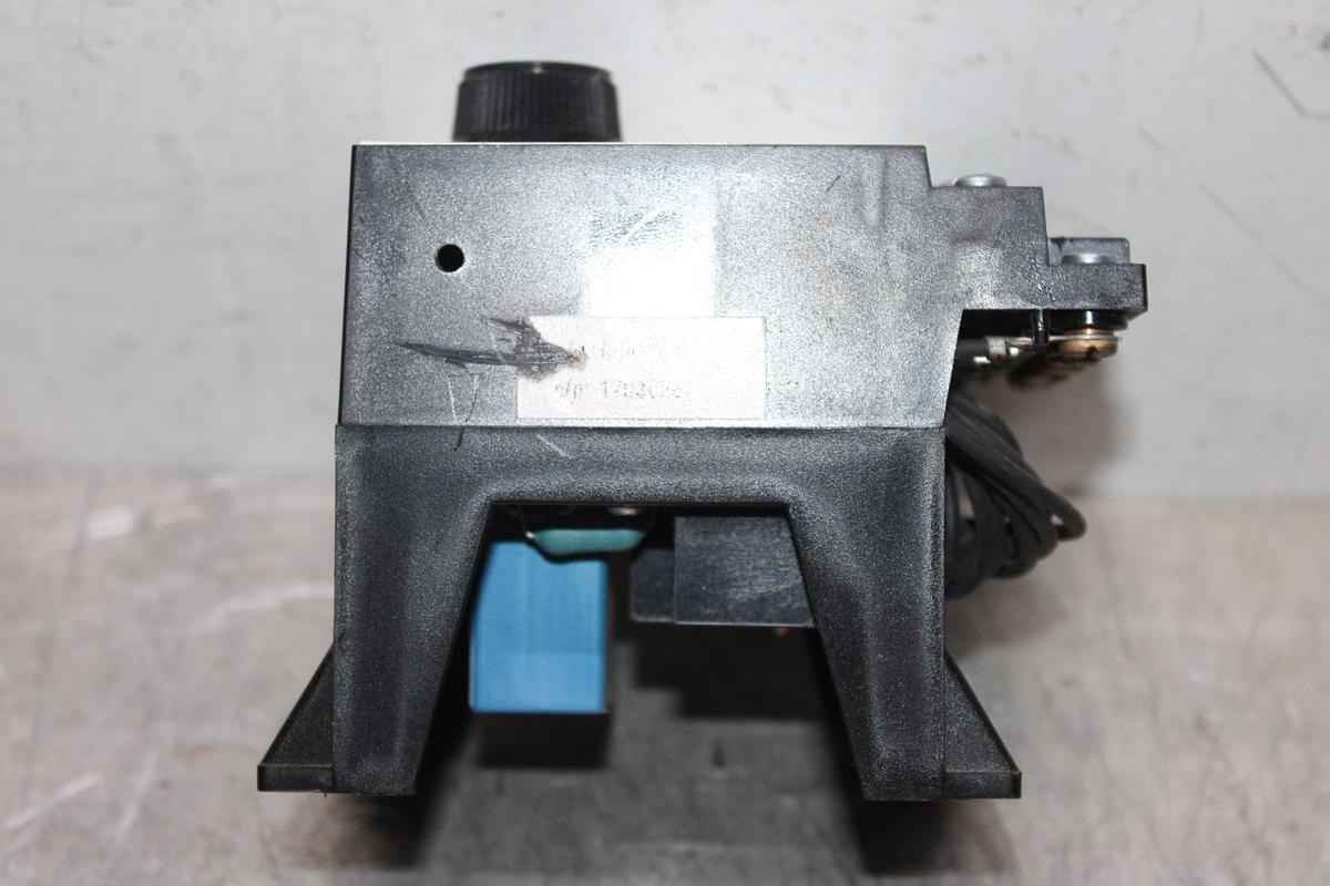 Used AGASTAT TIME DELAY RELAY 7012AF 120 VOLT 1-10 MINUTE DELAY