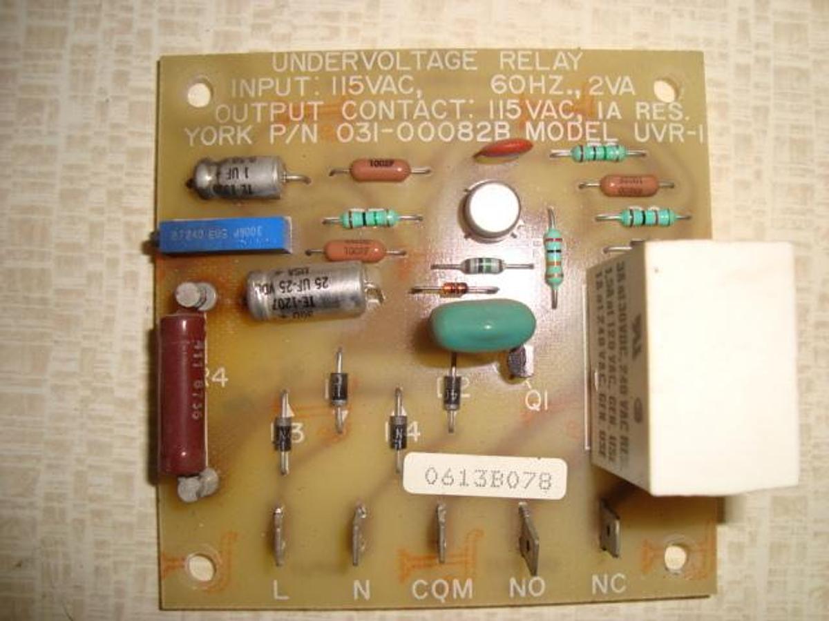 Used YORK CHILLER BOARD 031-00082B UNDERVOLTAGE RELAY BOARD PLC 031-00082 UVR-1