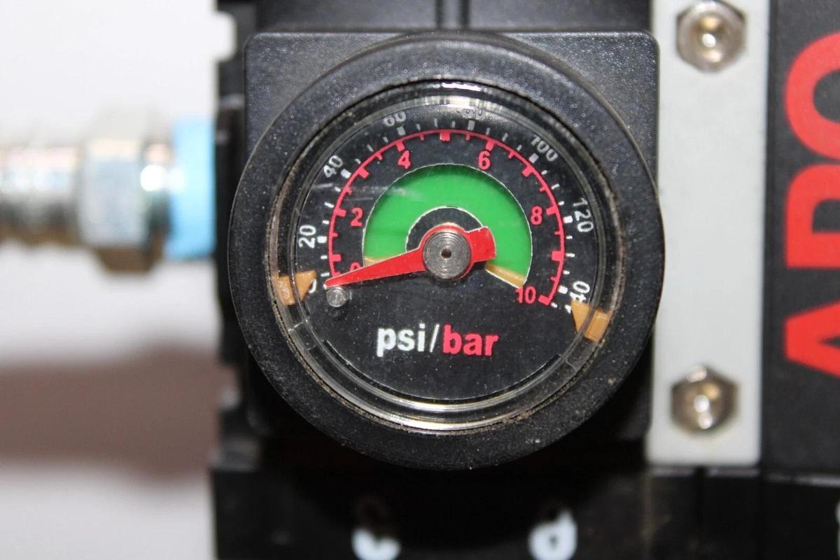Used INGERSOL RAND ARO AIR FILTER LUBRICANT REGULATOR C38121-600 140 PSI 10 BAR