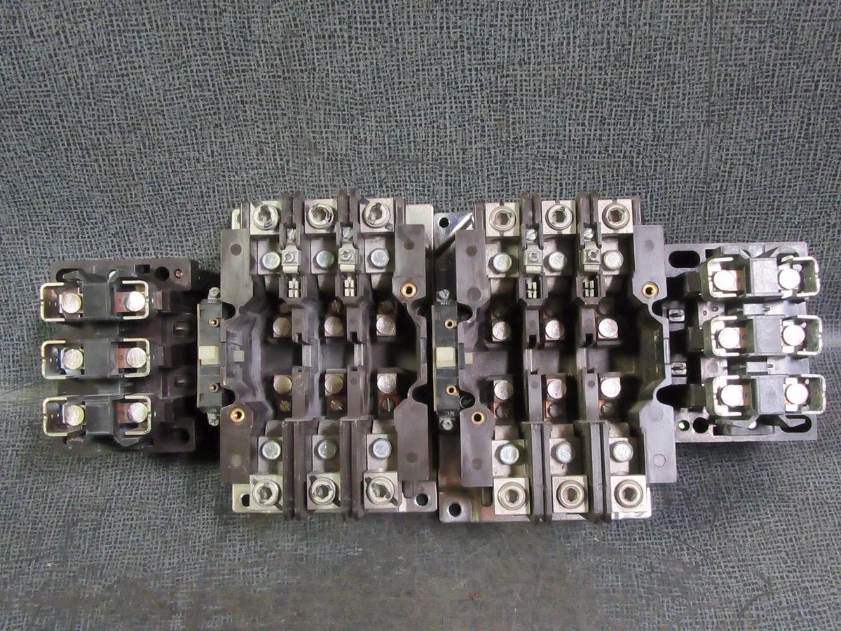 Used (1) CUTLER HAMMER CONTACTOR 120 AMP 600 VAC 3 PHASE 110-120V COIL MODEL: C832JN3