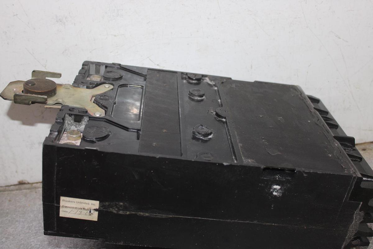Used SQUARE D I-LINE CIRCUIT BREAKER MH36800 800 AMP 600 VAC 3-POLE