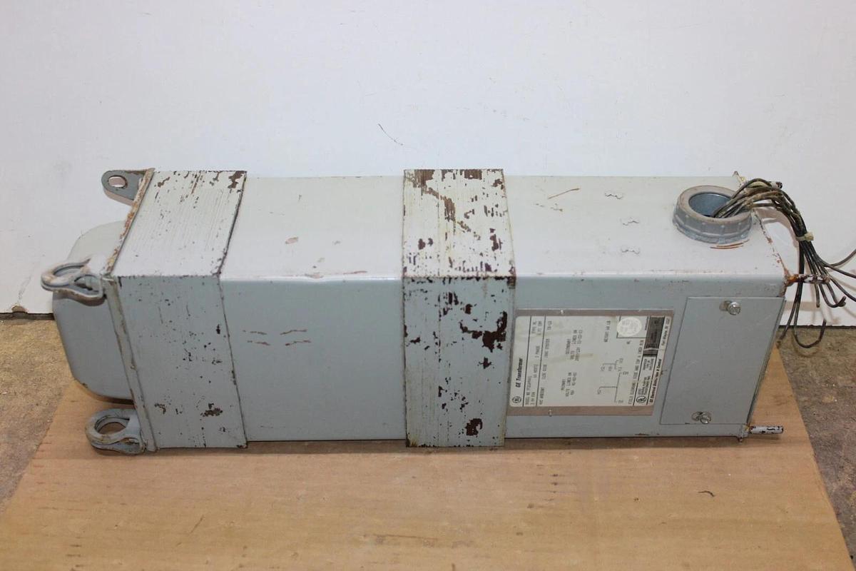 Used 3 KVA GENERAL ELECTRIC TRANSFORMER 9T21A4001 3-PHASE PRI: 480V SEC: 208Y/120V