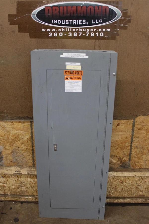 Used SQUARE D TYPE 1 NF MAIN SERVICE PANEL 12106793820030001 150 AMP 30-SLOT 600V