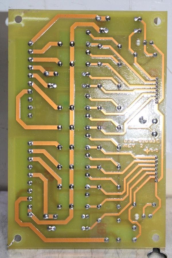 Used YORK HVAC CHILLER RELAY CIRCUIT BOARD 031-01093C00 **WARRANTY INCLUDED**