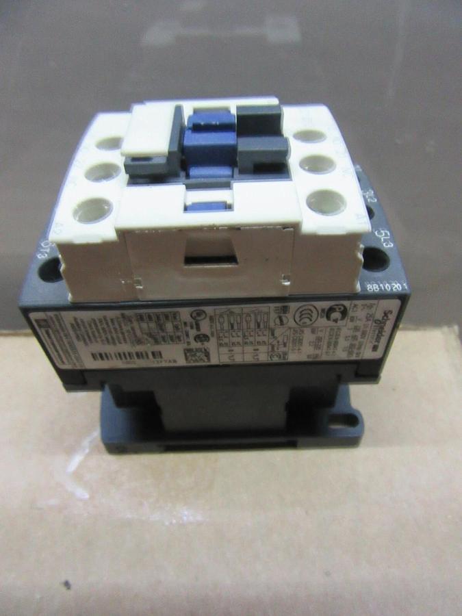 Used SCHNEIDER CONTACTOR LC1-D12 600 VAC 25 AMP 7.5 HP COIL: 110 VOLT **WARRANTY**