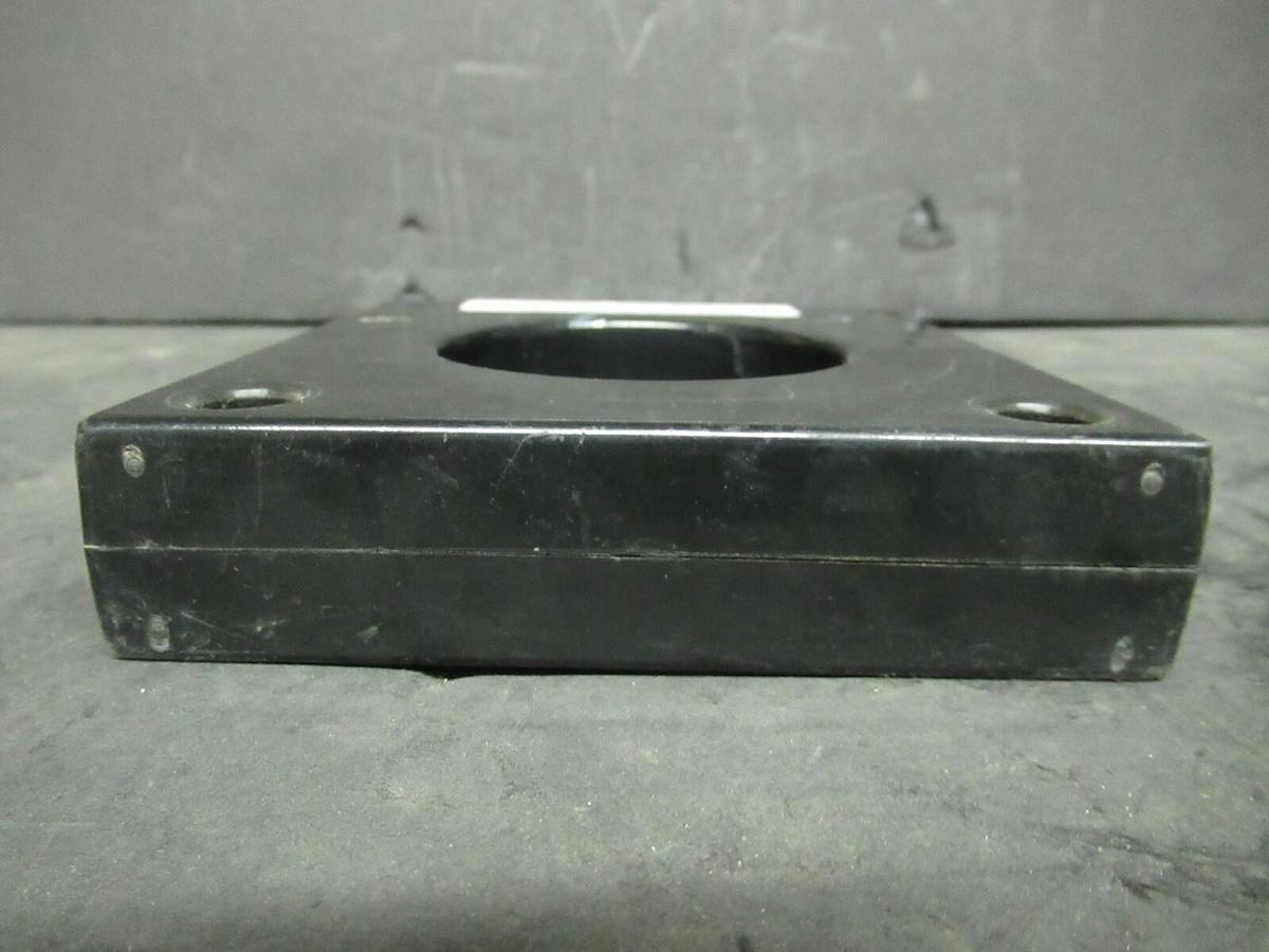 Used EATON CURRENT TRANSFORMER 7SHT-401 RATIO: 400:5 A