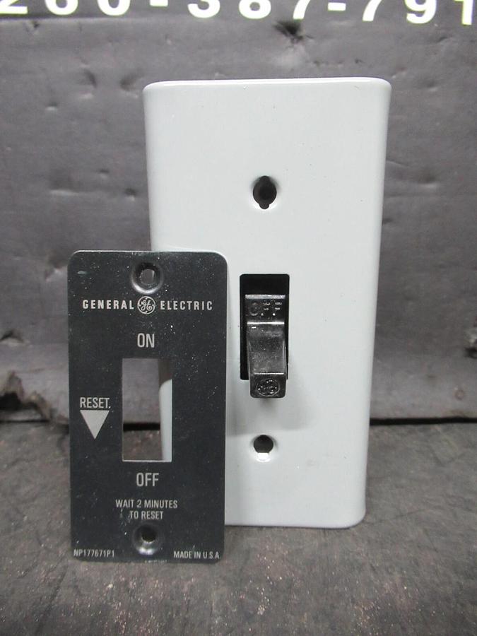 NEW SURPLUS GE MANUAL MOTOR STARTER CR101Y1 1 HP 115/230 VOLT 50/60 HZ