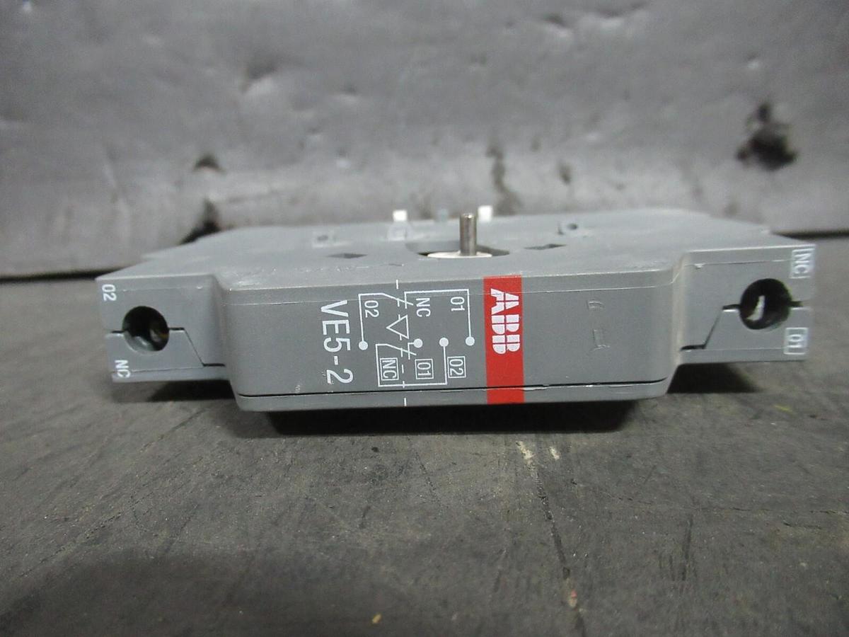 Used ABB MECHANICAL INTERLOCK / AUXILLIARY CONTACT VE5-2 600 VOLT 16 AMP A600