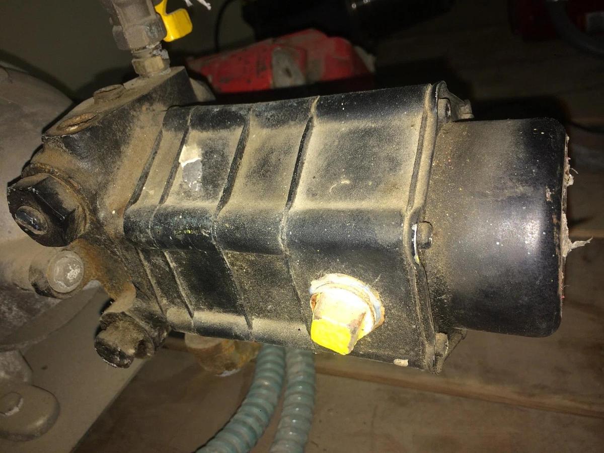 Used WEBSTER POWER FLAME V-SERIES OIL PUMP OP-CR5-GO-30 W/ BALDOR VM3116 1HP MOTOR