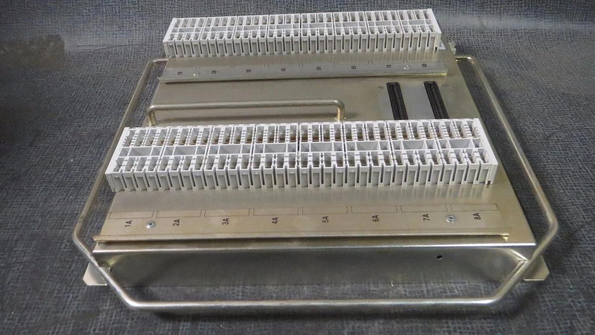 Used SIEMENS LANDIS GYM 16 SLOT APOGEE CHASSIS BACKPLATE **WARRANTY INCLUDED**