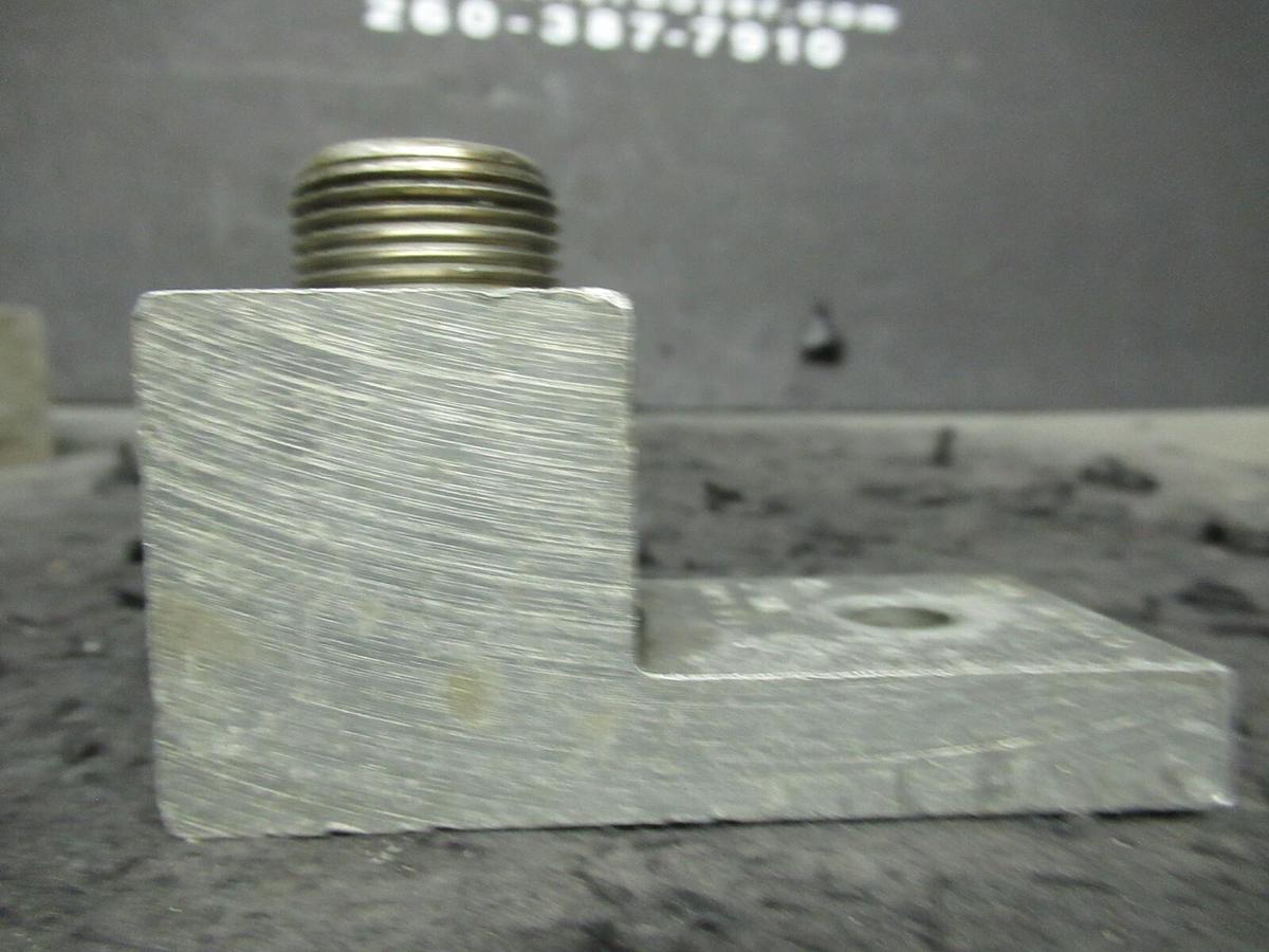 Used (3) QTY CMC LA-600 1 (SINGLE) BARREL MECHANICAL CONNECTOR LUG TAP 600 KCMIL - 2