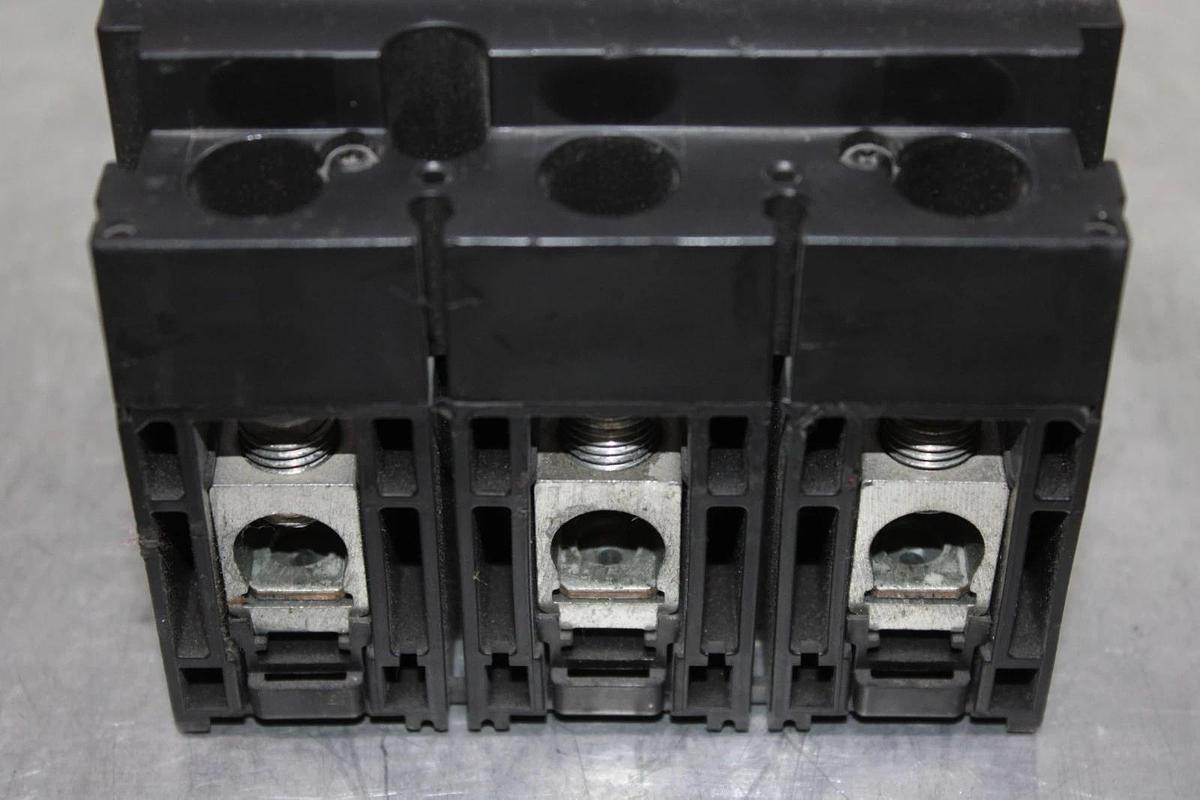 Used SQUARE D POWERPACT CIRCUIT BREAKER HDL36100SA 100 AMP 600 VAC 3-POLE HD-150