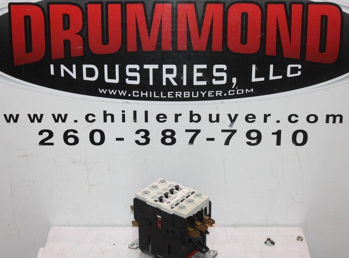 Used GENERAL ELECTRIC CONTACTOR CR453AB3AAA 25 AMP 600 VAC 3-POLE COIL: 110/120V