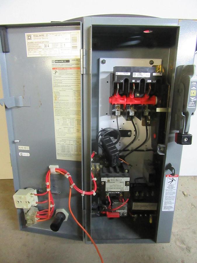 Used SQUARE D COMBINATION STARTER 8536SBO2H109S 30 AMP 600 VAC SIZE 0