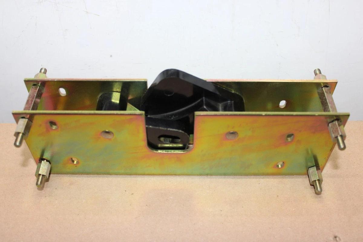 Used CUTLER HAMMER CONTACTOR C32NN3 INTERLOCK **WARRANTY INCLUDED**