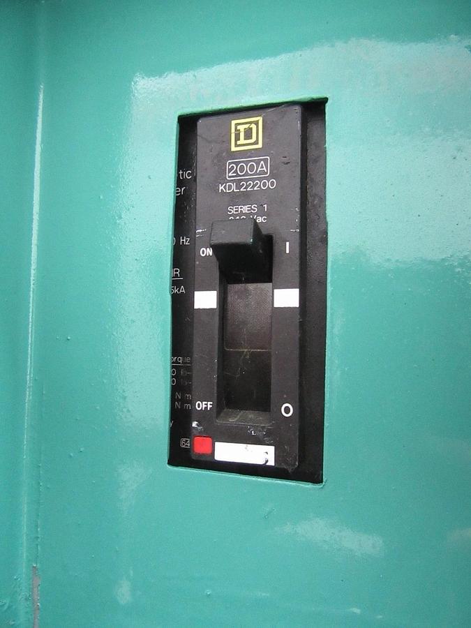 Used 40 KW DIESEL GENERATOR CUMMINS 120/240V B3.9-G2 RECONNECTABLE VIDEO ENCLOSED