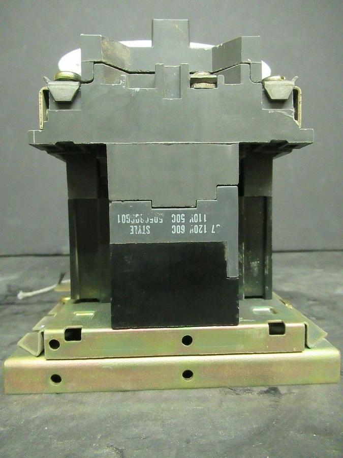 Used 27 AMP WESTINGHOUSE REVERSING CONTACTOR A211K1BA 240 VAC 3 HP