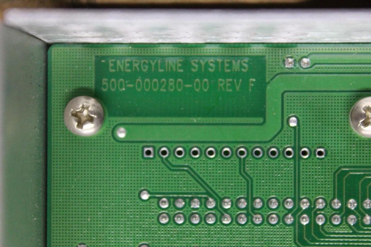 Used MCQUAY CHILLER CONTROL MODULE 860-654872B-50 SOFTWARE: CFG3E04E 500-000280-00-F