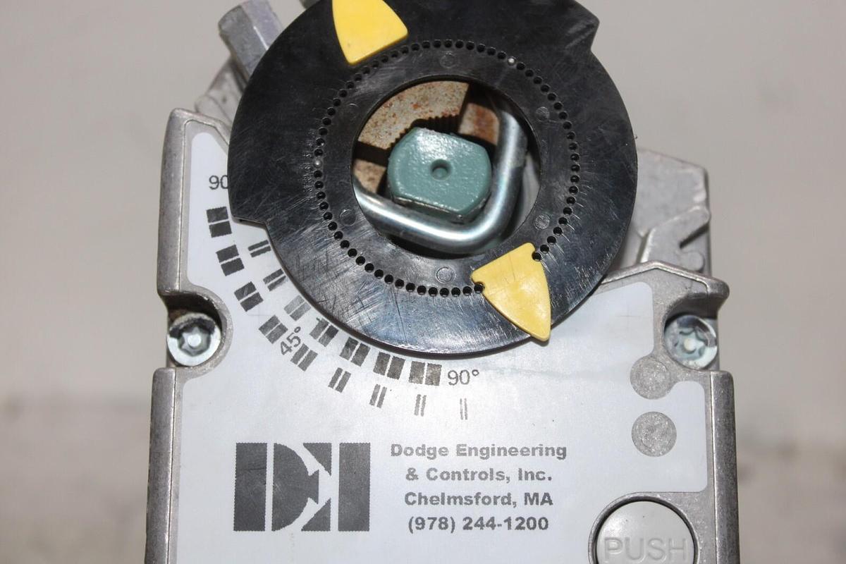 Used DEI DODGE ACTUATOR EN310B2-0-10V 24 VOLT 8 VA NEMA 2 W/ 022-10643-002 VALVE