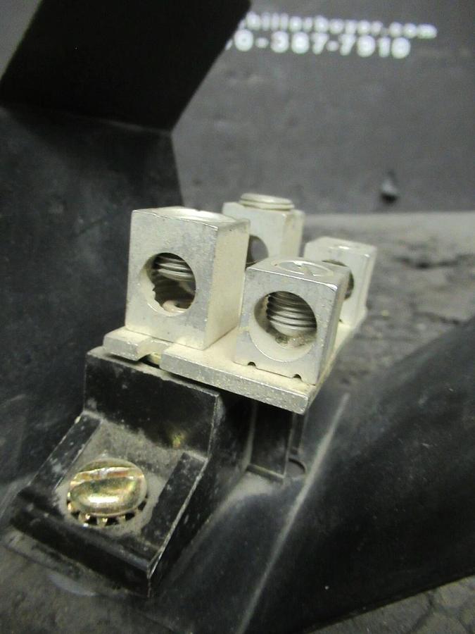 Used SQUARE D 100 AMP GROUNDABLE NEUTRAL ASSEMBLY SERIES B04 GROUND W/ LUGS SN100FA