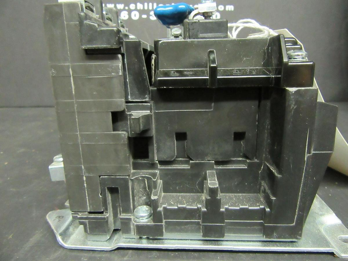 Used ALLEN BRADLEY CONTACTOR 500F-BOD930 SER. C NEMA: 1 10 HP 600 VAC COIL: 120 VAC