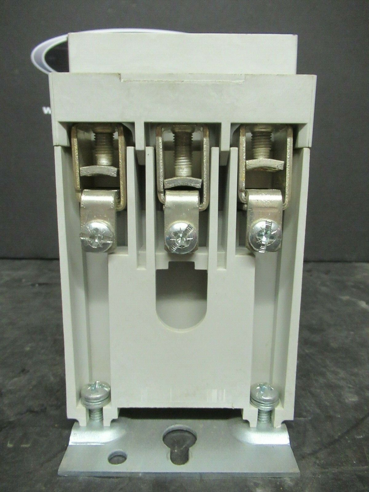 Used 135 AMP CUTLER HAMMER NEMA: 4 CONTACTOR W+201K4CN MODEL: P COIL: 120 VAC 100 HP