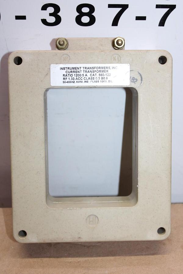 Used INSTRUMENT TRANSFORMER CURRENT TRANSFORMER 560-122 50-400HZ 600V 1200:5A