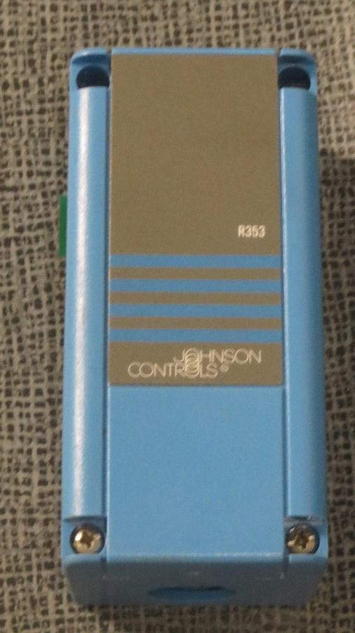 Used JOHNSON CONTROLS R353 SEQUENCER MODEL R353AA-1C SIGNAL INPUT MODULE **WARRANTY**