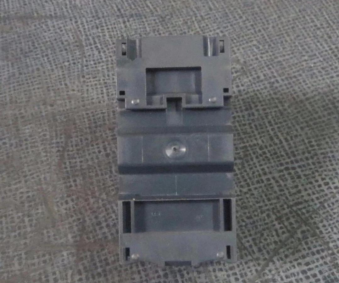 Used TELEMECANIQUE CONTACTOR MANUAL MOTOR START 4-6.3 AMP 600V  MODEL: GV2-ME10