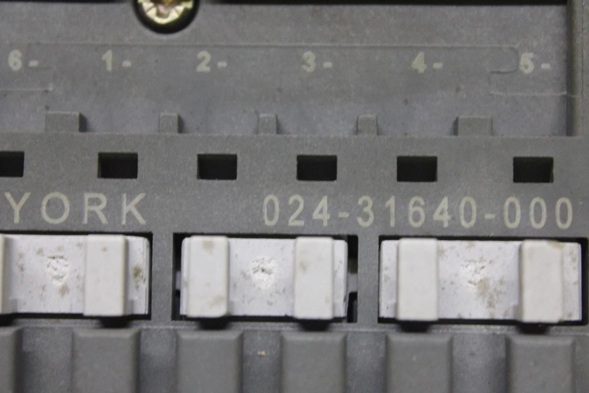 Used YORK CONTACTOR 024-31640-000 90 AMP 600 VAC 75 HP **WARRANTY INCLUDED!**