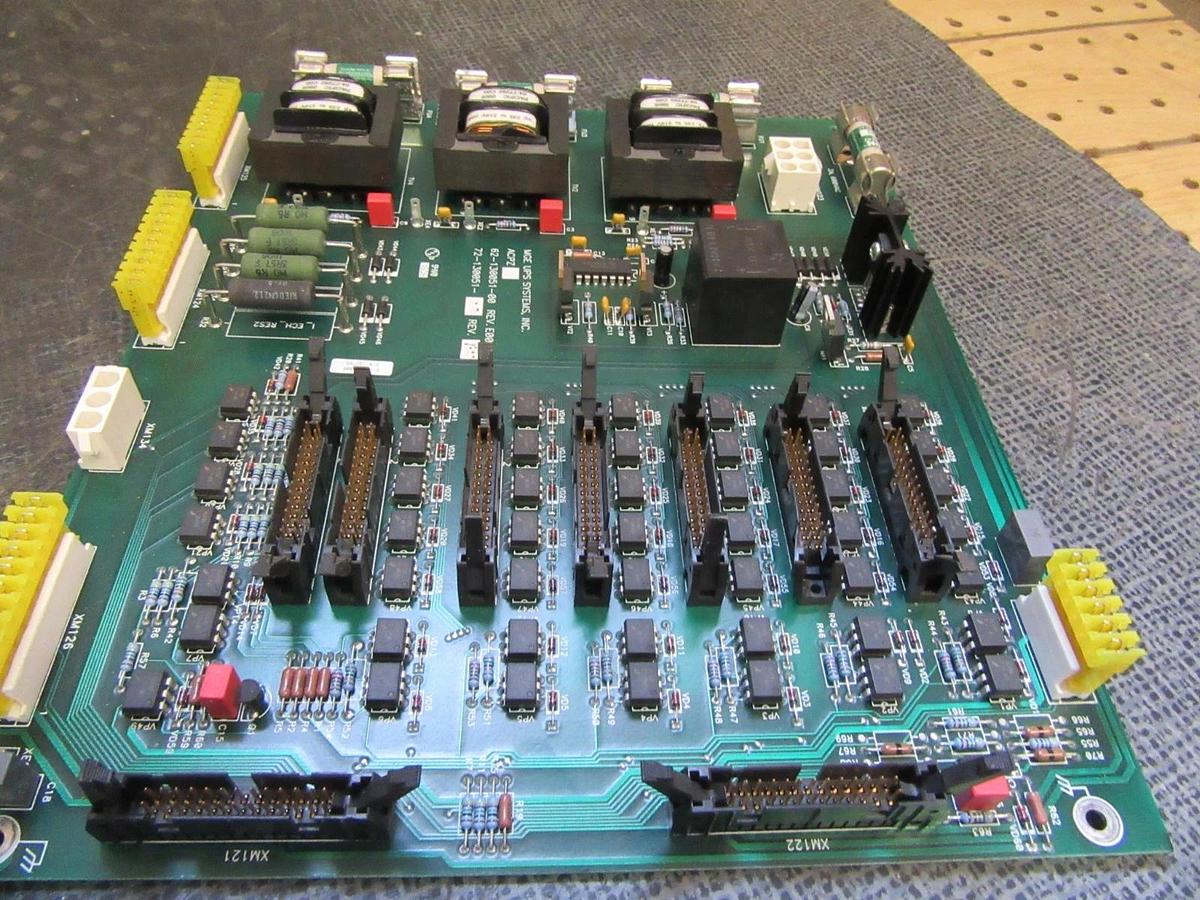 Used MGE UPS SYSTEM ACPZ CIRCUIT BOARD 62-130051-00 REV E00 72-130051-00 REV F00