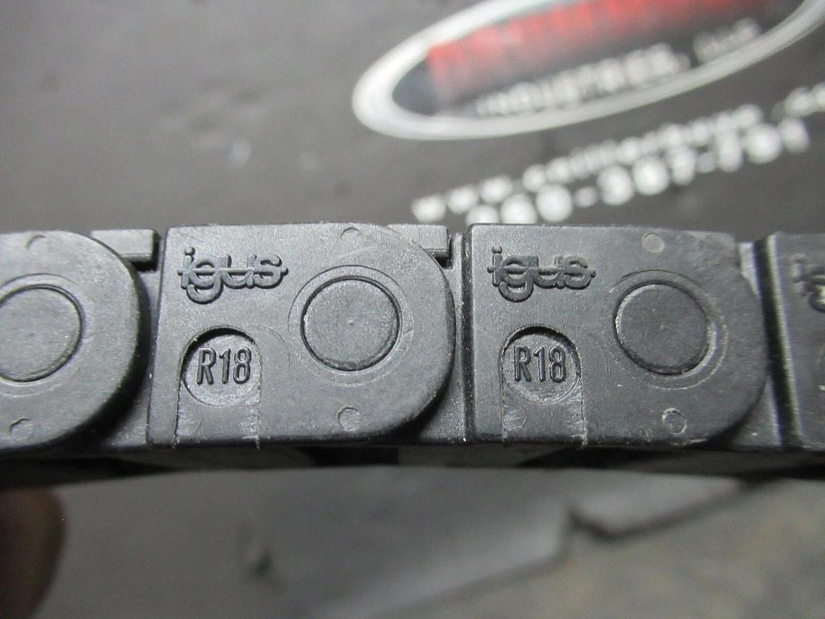 Used IGSU PLASTIC WIRE TACK 108" LENGTH X 1" WIDTH X 5/8" TALL R18 07.20 137 LINKS