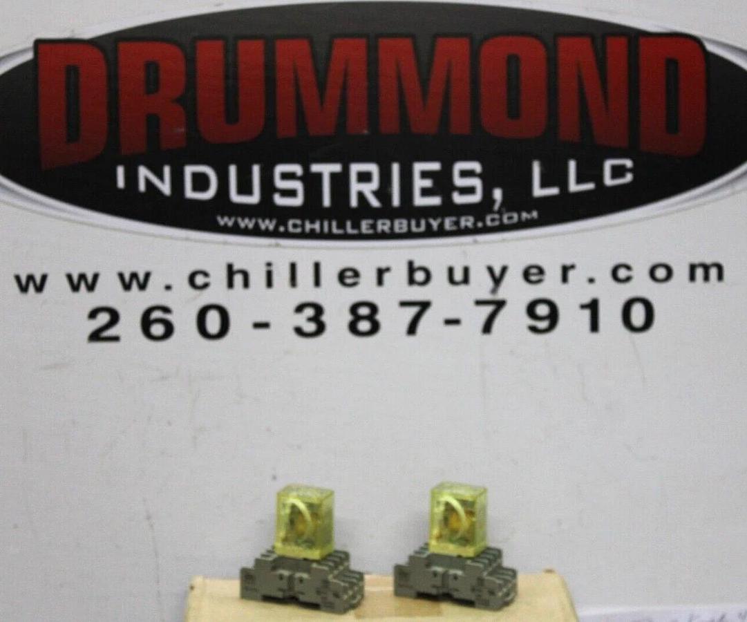 Used LOT OF 2 IDEC RELAY RY4S-U 120/240 VAC 50/60 HZ 5 AMP *WARRANTY INCLUDED*