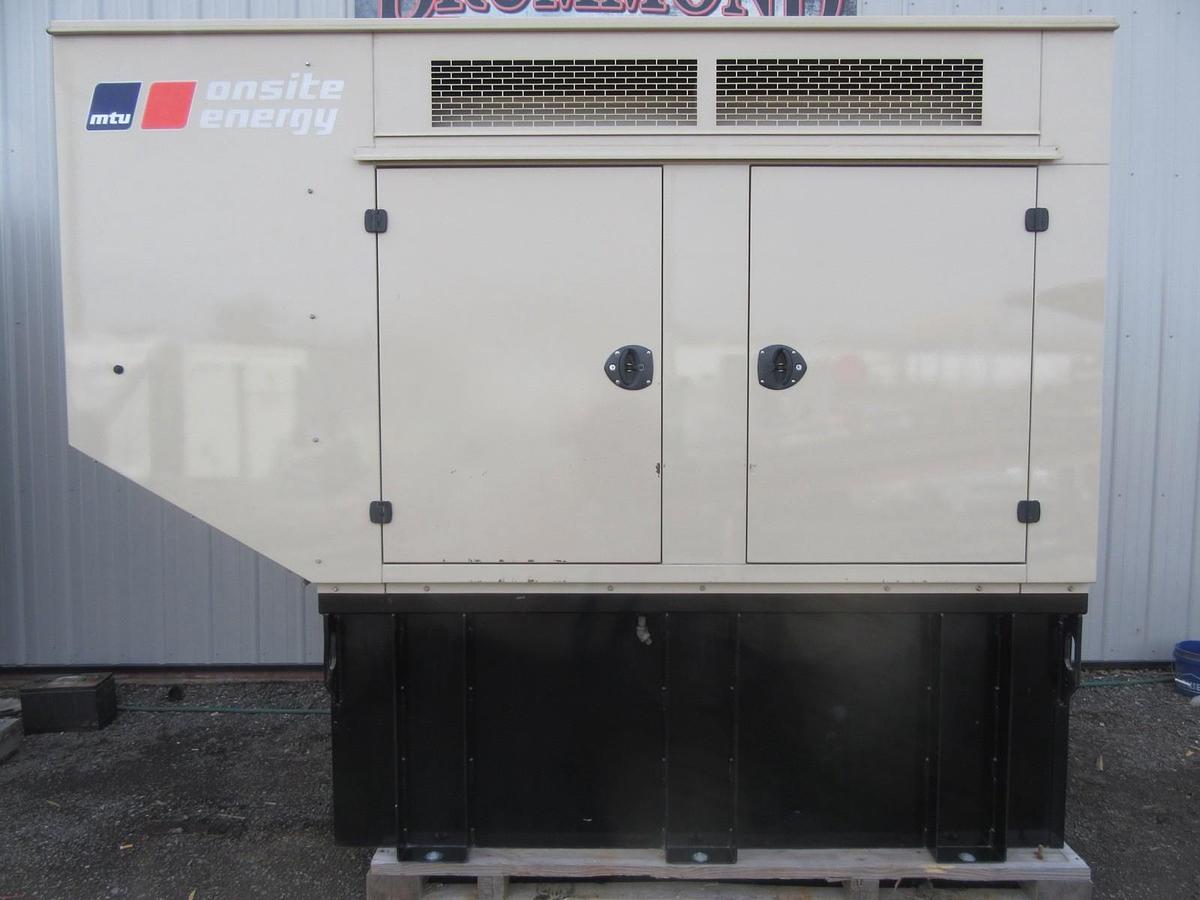 Used 50 KW DIESEL GENERATOR MTU 120/240 V  JOHN DEERE SOUND ENCLOSED 355 HRS  VIDEO