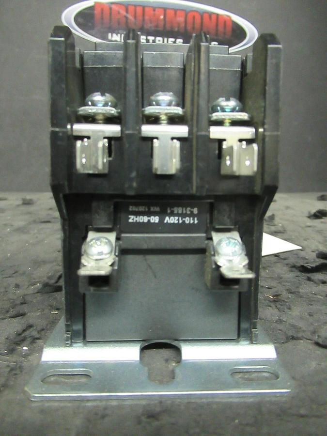 Used EATON CONTACTOR C25DND330 SER. D1 30 AMP 600 VAC 3 POLE 120 V COIL 15 HP @ 460 V