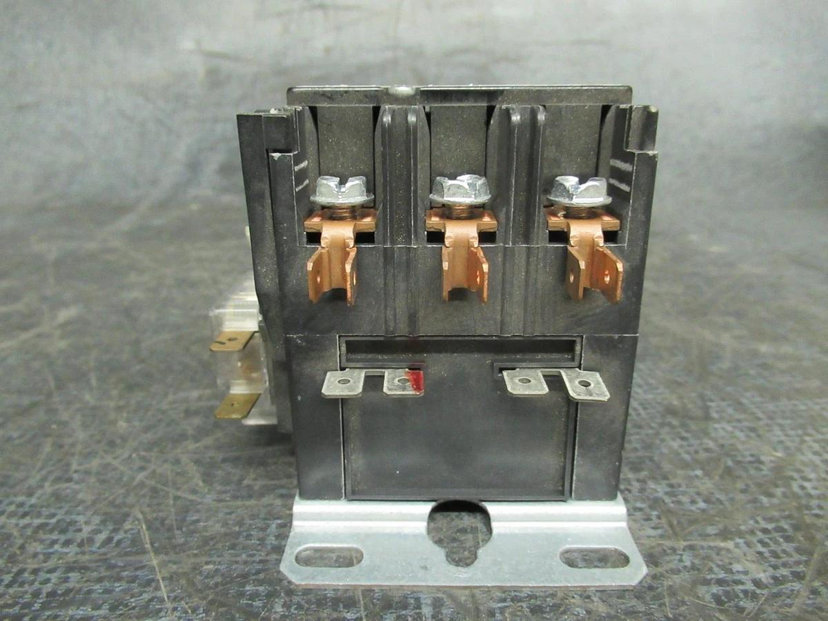 Used PRODUCTS UNLIMITED CONTACTOR 3100-30T942B 30 AMP 600V 40A/RES 20HP X13070449010