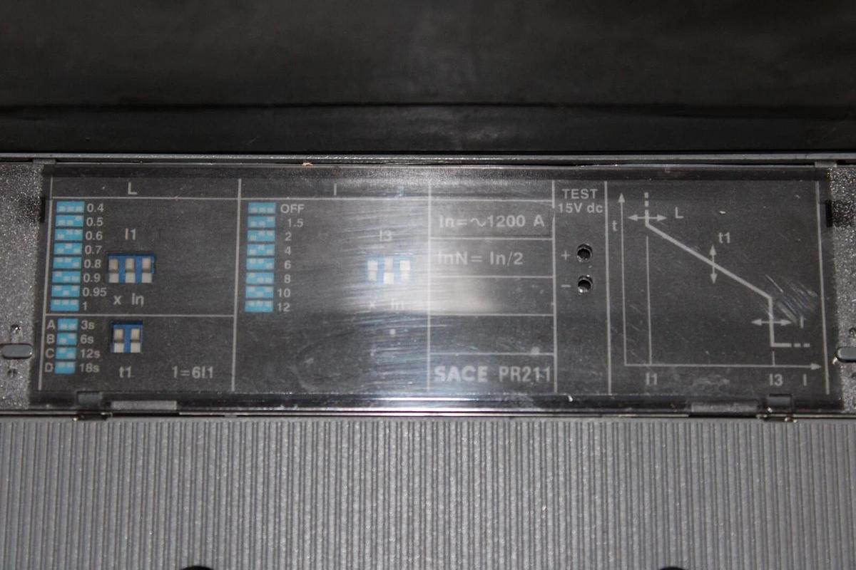 Used ABB CIRCUIT BREAKER SACE S7 1200 AMP 3-POLE W/ M7-4 MOTOR OPERATOR