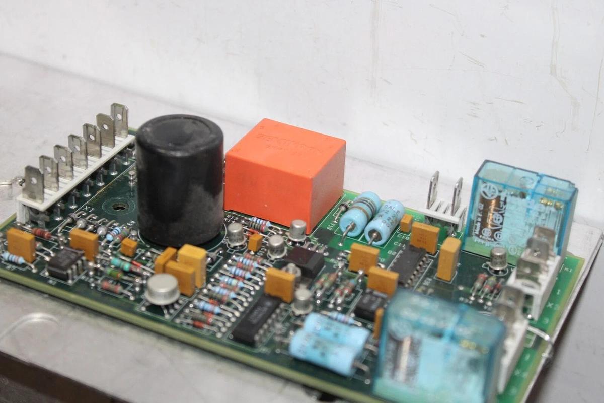 Used SEMIKRON CIRCUIT BOARD L54E2900WU 54-326281 **WARRANTY INCLUDED**