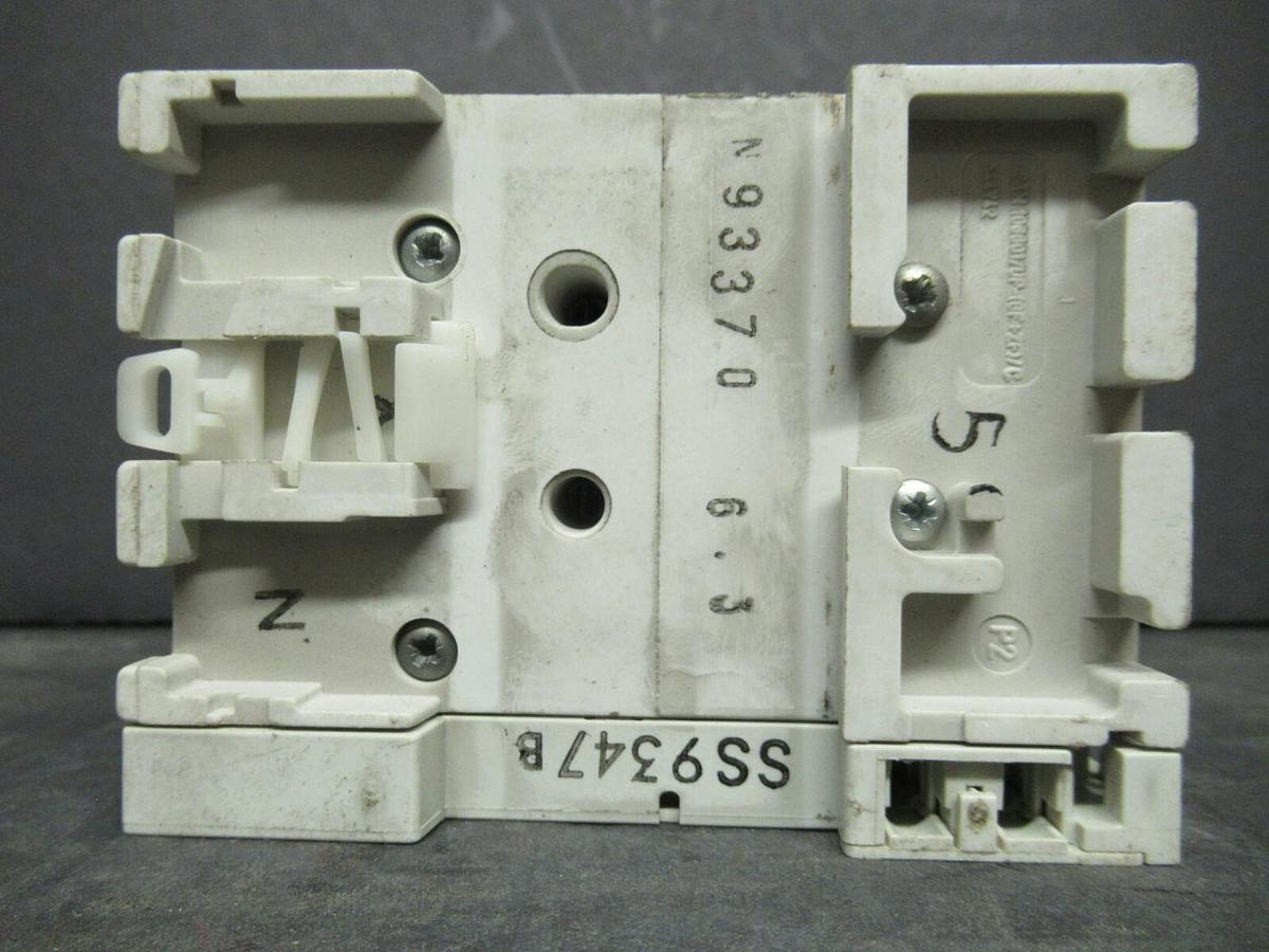 Used ABB MANUAL MOTOR START MS325 4-6.3 AMP 480 VAC W/ AUXILIARY CONTACTS