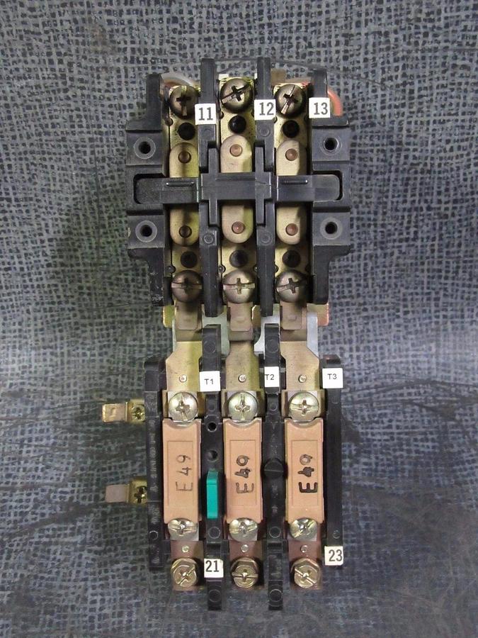 Used FURNAS STARTER 30 AMP 600V # 16BE109532A & 48DC38A6S 120/240V COIL & E49 HEATERS