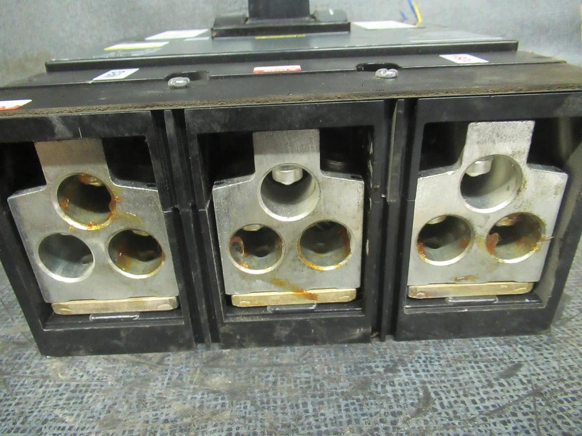 Used SQUARE-D BREAKER MHL3650032DC1625 500A 600VDC W/ AUXILIARY SWITCH & UVR & LUGS