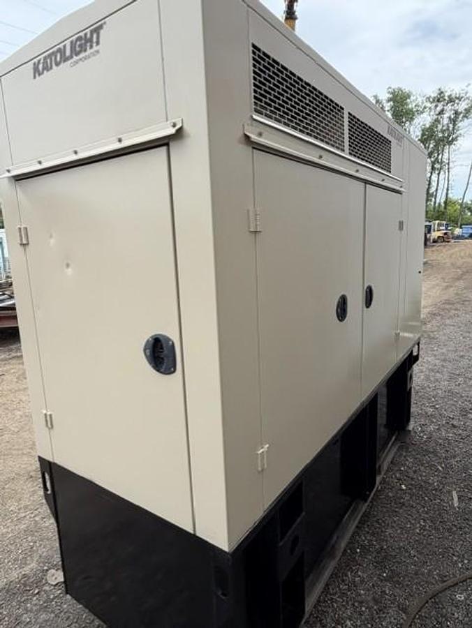 Used 60 KW DIESEL GENERATOR KATOLIGHT 120/240V RE-CONNECTABLE SOUND ENCLOSED 593 HRS