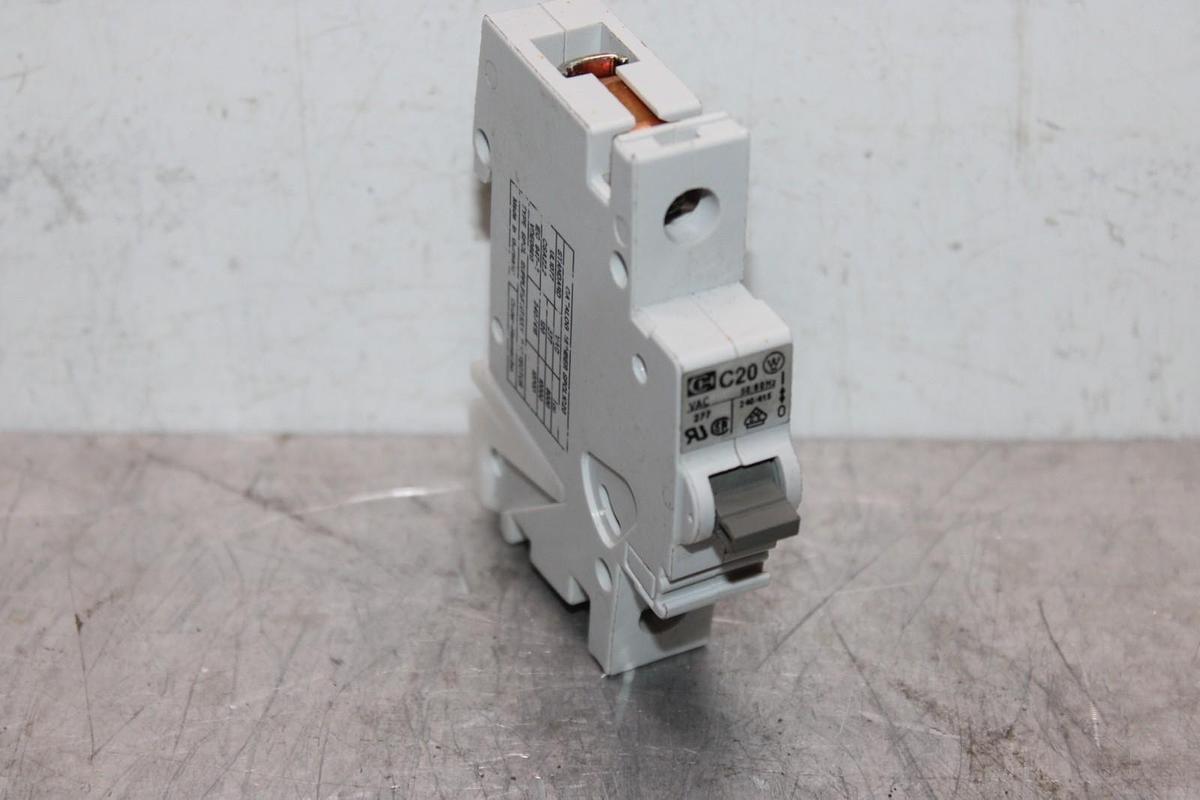 Used CUTLER-HAMMER CIRCUIT BREAKER SCPL1C20 SINGLE POLE 20 AMP 277 VAC C20