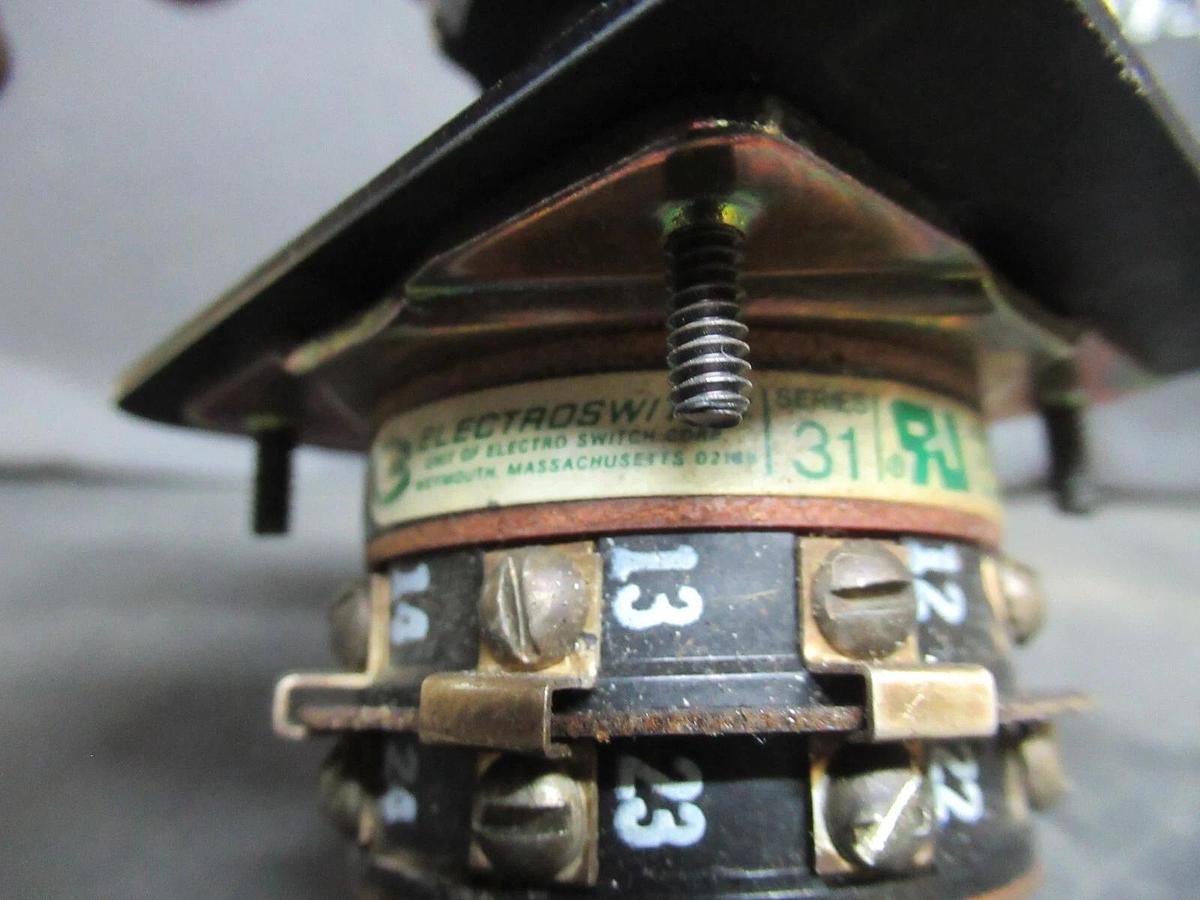 Used ELECTROSWITCH SERIES 31 CONTROL SWITCH 3109C 3-PHASE 125-600 VAC 10-3 AMP
