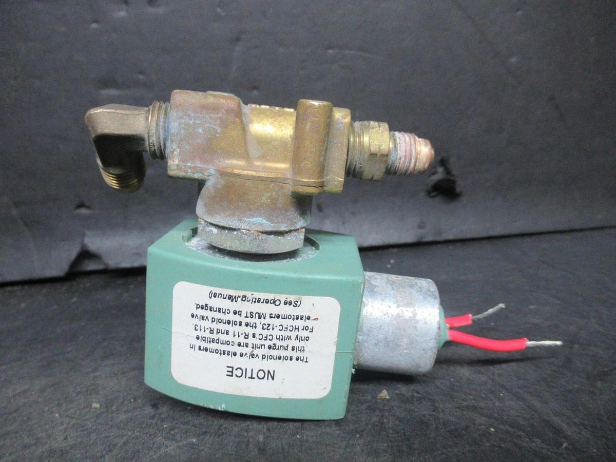 Used ASCO REDHAT II SOLENOID VALVE 8262G013 8.1 WATT 1/4" DIAMETER #4 OIL AT 40 PSI