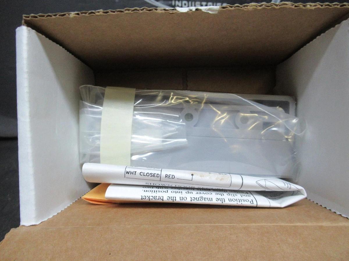NEW IN BOX DETEX MAGNETIC SWITCH MS-2409S FOR EXIT ALARMS **WARRANTY INCLUDED**