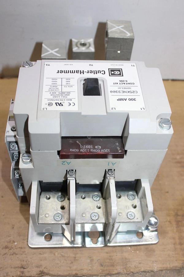 Used CUTLER HAMMER C25KNE3300 300 AMP 600 VAC 3-POLE 3-PHASE COIL: 120V