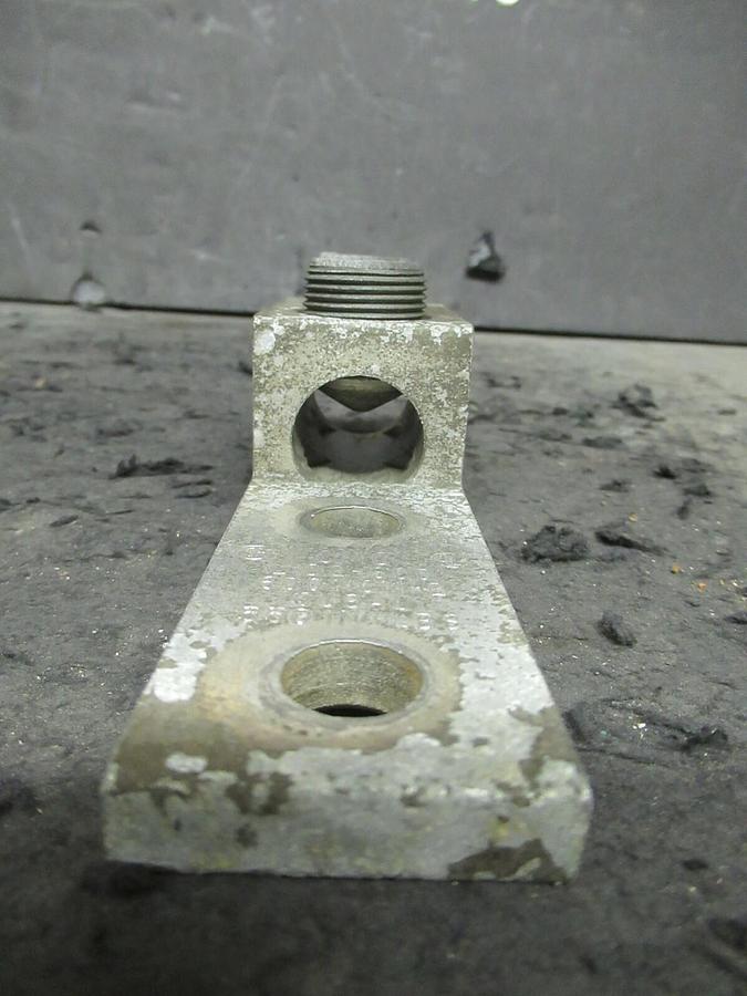 Used (3 QTY) CMC LID2-600 2 DOUBLE BARREL MECHANICAL CONNECTOR LUG TAP #2 - 600MCM
