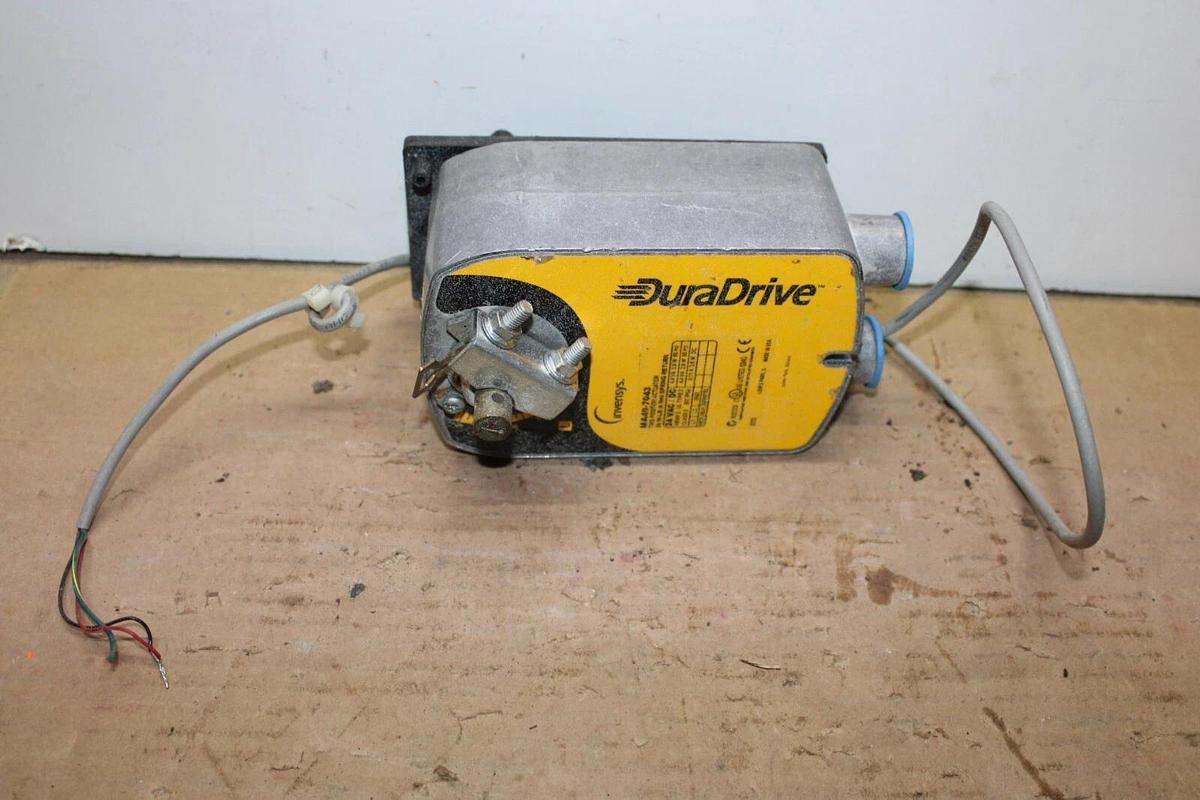Used INVENSYS TWO POSISTION ACTUATOR MA40-7043 NEMA 2 24 VOLT 2.9 WATT 4.4 VA