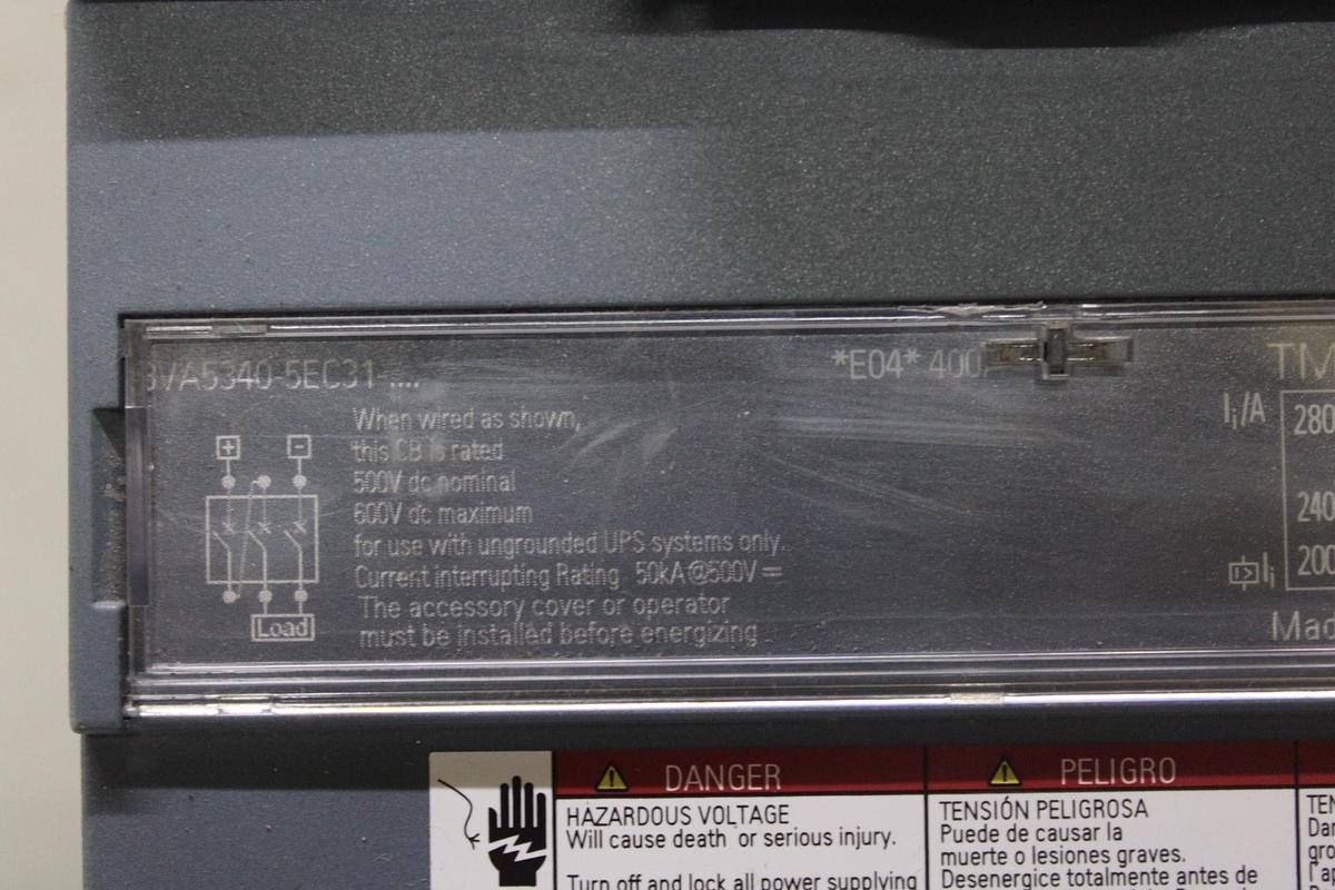 SIEMENS CIRCUIT BREAKER 3VA4130-4ED34-0AA0 30 AMP 600 VAC 3-POLE